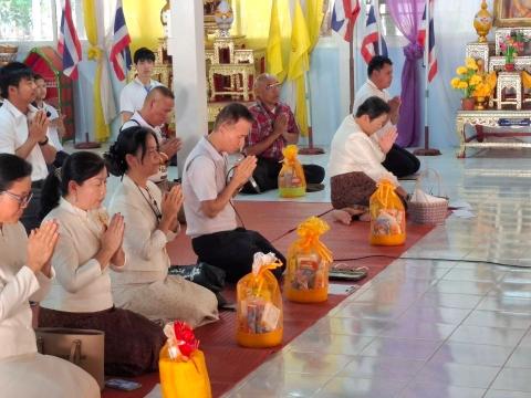 นำนักเรียนร่วมทำบุญที่วัดนิคมพัฒนาราม เนื่องในวันมาฆบูชา