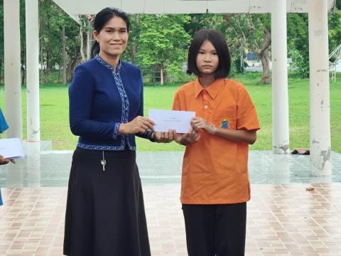 รับมอบกองทุน5 ธันวา มหาราช